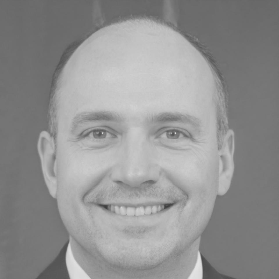 Hendrik Reischel, Leitender Finanzanalyst bei lunyveraqos